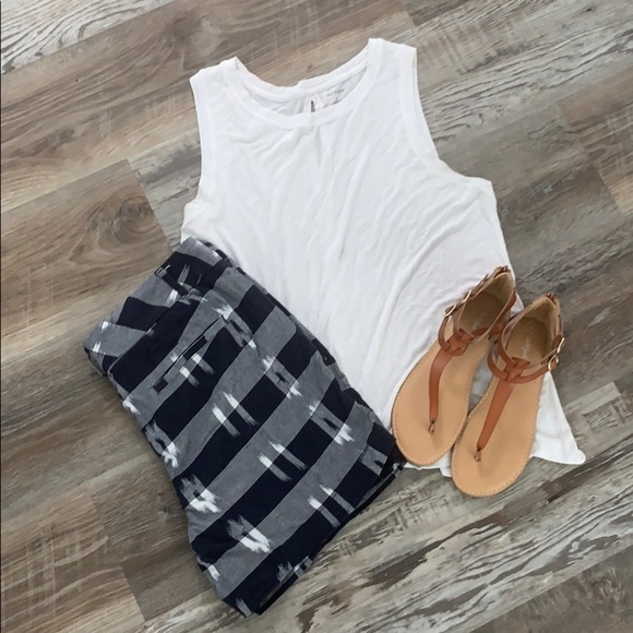 Pattern shorts - Picture 1 of 8